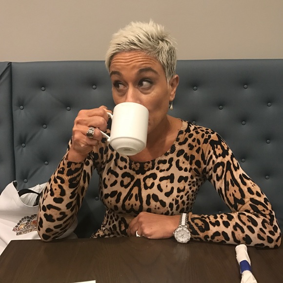 Meet your Posh Ambassador Heidi! - Picture 7 of 13